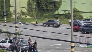 Perseguição termina em prisão no estacionamento do shopping de Mogi