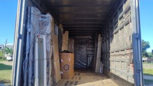 Mulher &eacute; presa suspeita de envolvimento em roubo de carga em Suzano 