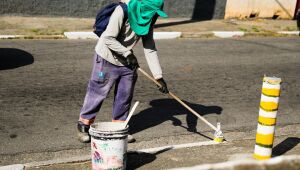 Prefeitura realiza a&ccedil;&otilde;es de revitaliza&ccedil;&atilde;o em vias p&uacute;blicas de Ferraz