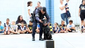 GCM de Suzano inicia nova s&eacute;rie de apresenta&ccedil;&otilde;es do Canil nas escolas