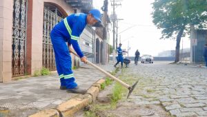 Manuten&ccedil;&atilde;o intensifica trabalhos de zeladoria durante o feriado de Tiradentes