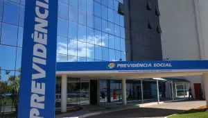 INSS paga segunda parcela do 13&ordm; a aposentados e pensionistas