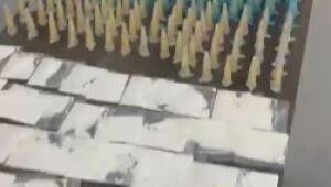 Homem &eacute; preso com 367 inv&oacute;lucros de drogas em Mogi