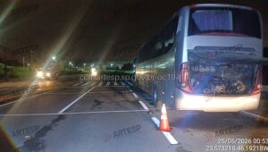 Ônibus sofre pane mecânica na Mogi-Dutra