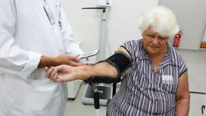 Pessoas 50+ v&atilde;o representar metade do consumo com sa&uacute;de em 2044