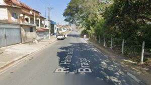 Acidente entre dois &ocirc;nibus escolares deixa estudantes feridos em Biritiba