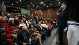 Suzano lança programa de apadrinhamento para transformar realidade de crianças e adolescentes