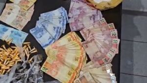 Dupla &eacute; presa com quase 200 por&ccedil;&otilde;es de drogas em Santa Isabel