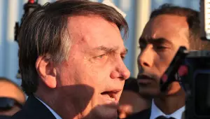 Bolsonaro tem alta hospitalar ap&oacute;s passar por cirurgia no ombro
