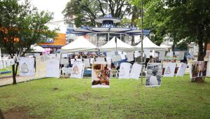 Praça João Pessoa recebe sarau e exposição em celebração ao mês da luta antimanicomial