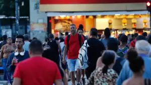 Desemprego chega a 5,8% no trimestre encerrado em abril, diz IBGE