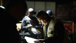 Opera&ccedil;&atilde;o 'Cidade e Ordem' interdita tabacaria e autua bar por irregularidades