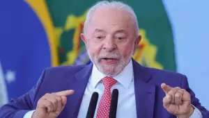 Lula cobra respeito e rejeita interferência dos EUA