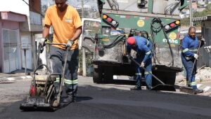 Transporte segue com atuação expressiva da operação 'Tapa Buraco' na região do Boa Vista