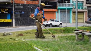 Prefeitura intensifica serviços de zeladoria e revitaliza área na Rua Mariana Ascoli Rotuno