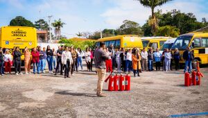 Treinamento fortalece preparo de servidores para prevenção e combate a incêndios em Ferraz