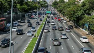 Alto Tiet&ecirc; ganha 84 mil novos motoristas em um ano, calcula Dentran 