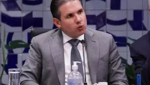 Motta convoca reuni&atilde;o de l&iacute;deres para votar PL do fim da escala 6x1