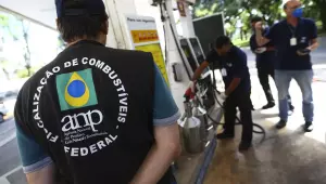 Em três meses, ANP fez 21 autuações por preço abusivo de combustível