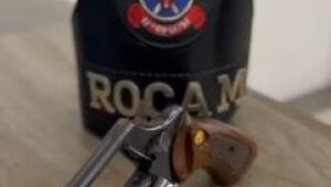 Homem morre baleado em Mogi; suspeito &eacute; preso com arma furtada