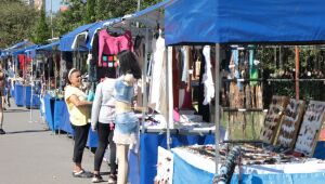 Feira de artesanato &eacute; op&ccedil;&atilde;o no Parque Max Feffer todo fim de semana