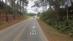Acidente entre carro e motocicleta deixa dois mortos e tr&ecirc;s feridos em Mogi