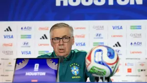 Ancelotti omite escala&ccedil;&atilde;o do Brasil na v&eacute;spera do duelo contra o Jap&atilde;o