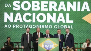 'Brasil não abaixa a cabeça', diz Durigan ao defender soberania e Pix