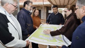 Construção do Centro de Apoio à Criança com Deficiência passa por visita técnica