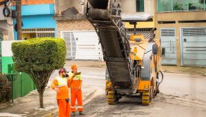 Ferraz avança com obras de pavimentação e infraestrutura no Jardim Yone