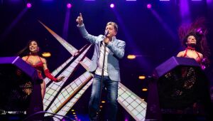 3&ordf; noite do Aruj&aacute; Fest re&uacute;ne grande p&uacute;blico com shows de Leonardo e Marcos & Bellutti