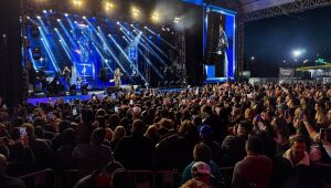 Shows re&uacute;nem grande p&uacute;blico; Aruj&aacute; comemora 174 nesta ter&ccedil;a-feira