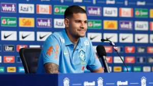 Bruno Guimarães sobre estreia na Copa: O primeiro passo é o mais importante