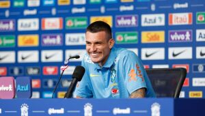 Ibañez relembra momento de convocação para Copa do Mundo: 'Foi pura emoção'