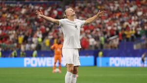 Haaland decide, Noruega vence Costa do Marfim e vai pegar o Brasil
