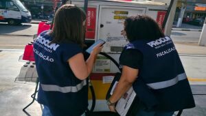 Procon fiscaliza 15 postos de combust&iacute;veis e orienta estabelecimentos sobre validade e informa&ccedil;&atilde;o