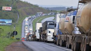 Greve dos Caminhoneiros pressiona Senado; MP do Frete &eacute; cobrada
