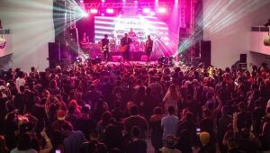 Rock Solid&aacute;rio re&uacute;ne grandes atra&ccedil;&otilde;es e arrecada ra&ccedil;&atilde;o para pets em Ferraz de Vasconcelos
