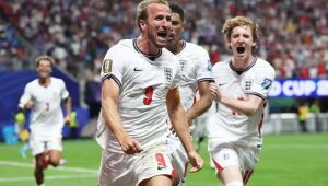 Com dois de Kane, Inglaterra vence RD do Congo de virada e vai às oitavas