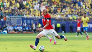 Sábado de Copa do Mundo tem duelo de artilheiros e Messi em campo