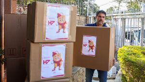 Assist&ecirc;ncia Social realiza doa&ccedil;&atilde;o de cobertores e agasalhos para o Fundo Social de Ferraz