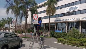Transporte bate recorde de ruas alcançadas com sinalização vertical no mês de julho