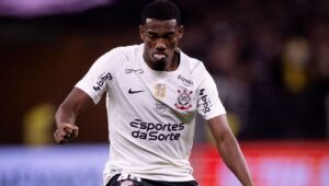 Corinthians negocia venda de André ao Nottingham Forest