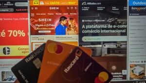 Governo far&aacute; esfor&ccedil;o por fim da taxa das blusinhas, diz Durigan
