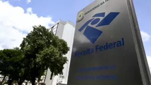 Arrecada&ccedil;&atilde;o federal cresce 8,97% em julho e chega a R$ 289,3 bilh&otilde;es