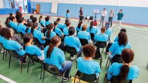 Palestra do projeto 'Elas' orienta 35 alunas da Guarda Mirim sobre defesa pessoal e seguran&ccedil;a