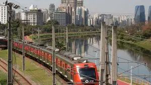 Greve de trens em SP causa congestionamento de mais de 2 mil km