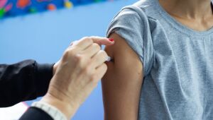 Com estrat&eacute;gias refor&ccedil;adas de multivacina&ccedil;&atilde;o, Aruj&aacute; n&atilde;o registra casos de sarampo h&aacute; 6 anos