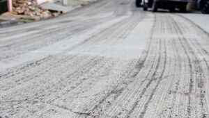 Prefeitura de Ferraz inicia fresagem em ruas que receber&atilde;o novas obras de pavimenta&ccedil;&atilde;o