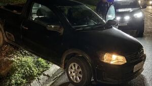 Homem furta picape, bate durante fuga da polícia e é preso em Santa Isabel